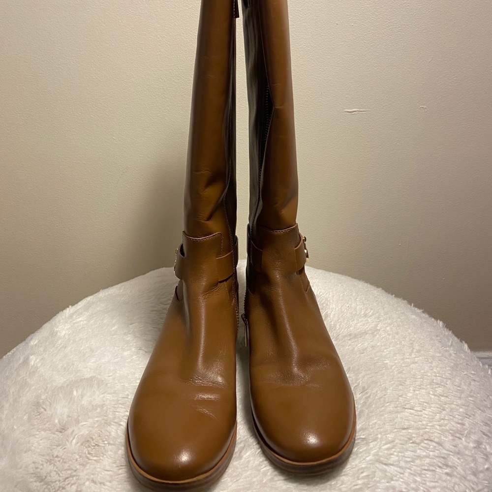 Micheal Kors boots - Picture 3 of 7